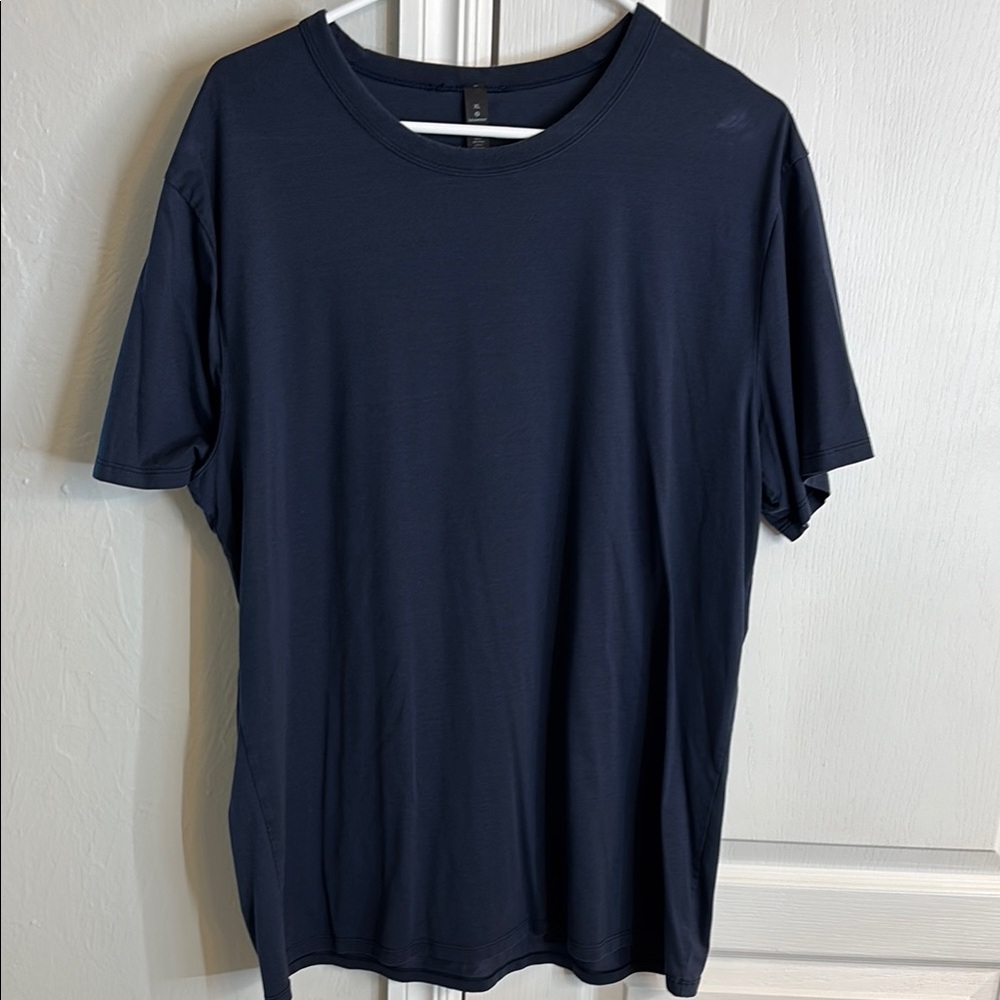 Lululemon Fundamental Tee